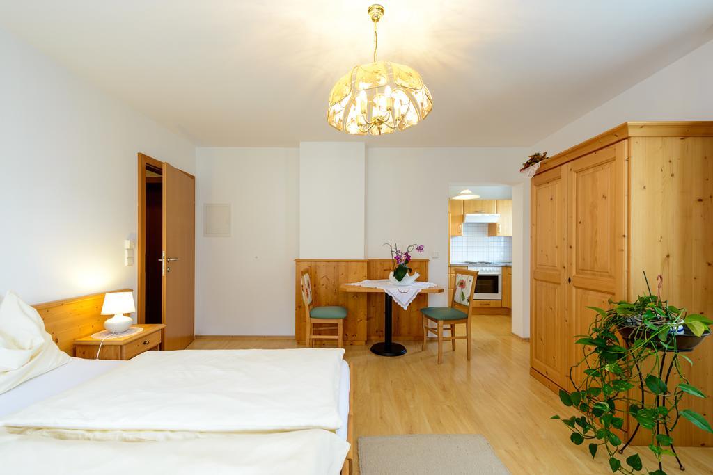 Pension Hiesel-Villa Untersbergblick Anthering Номер фото