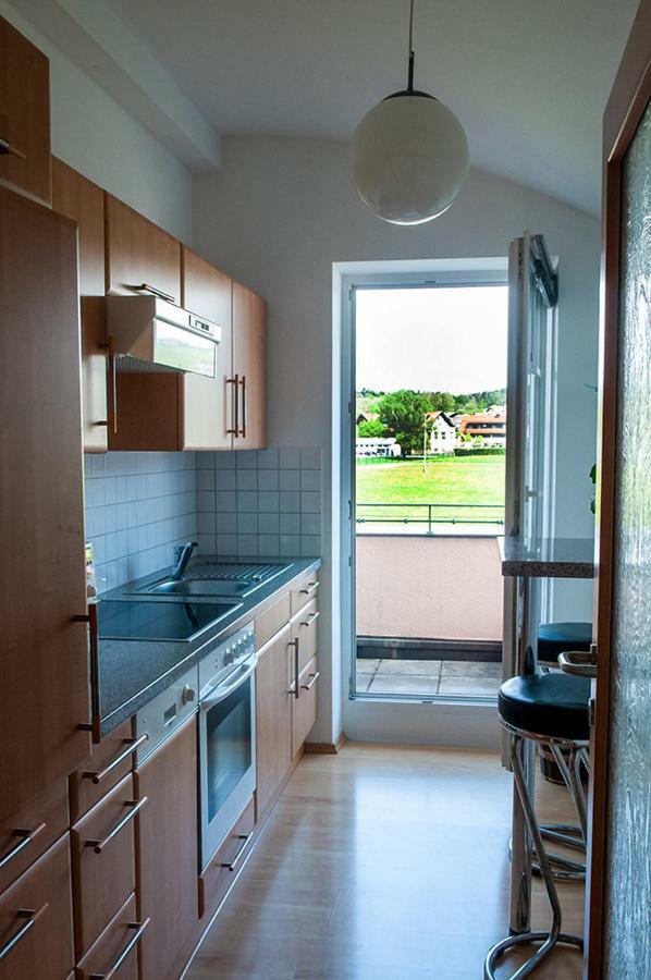 Pension Hiesel-Villa Untersbergblick Anthering Экстерьер фото